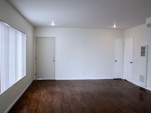 3rd image of 3409 Club Dr APT 7