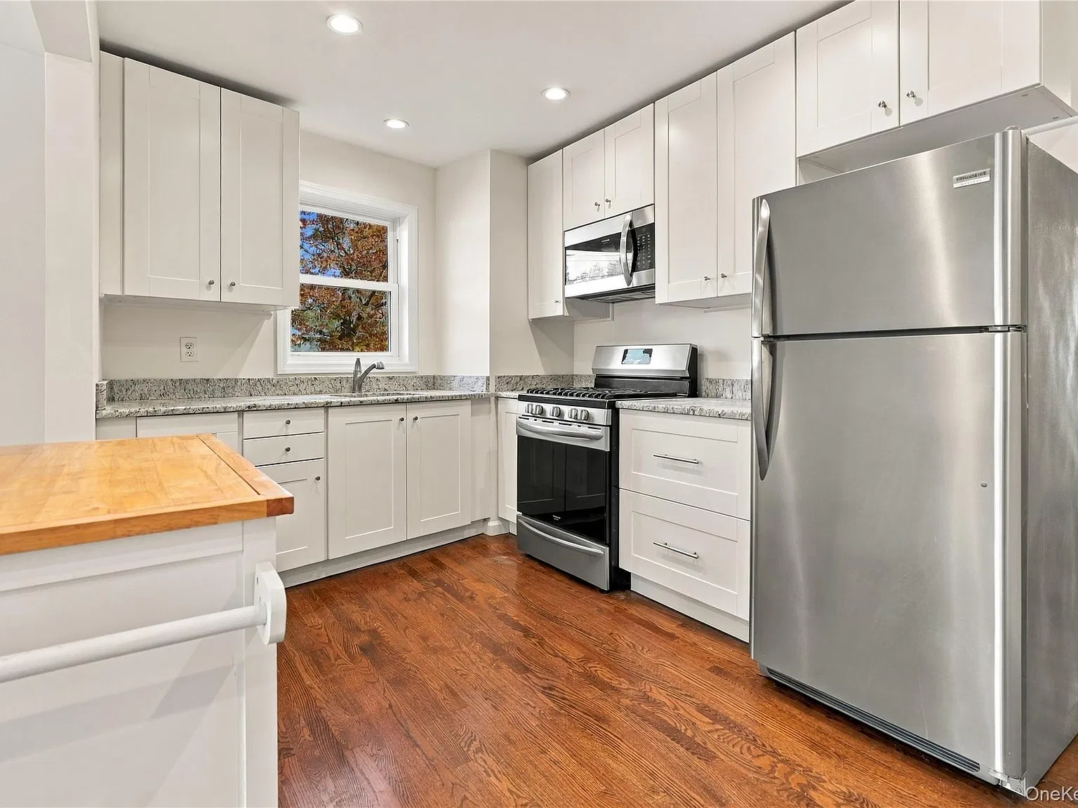 2 bed, 1.0 bath, 1000 sqft, $2,550 — Photo 2