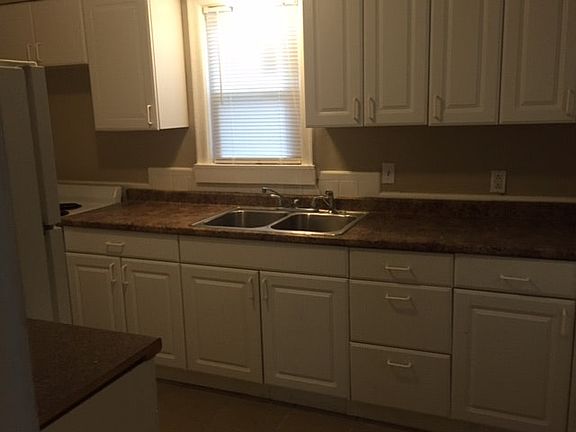 2nd image of 1144 Hilltop Dr