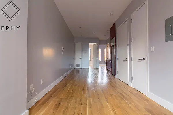 Rented by ERNY LLC | media 12