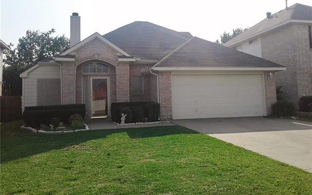 1st image of 621 Crystal Brook Dr