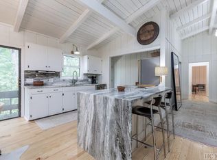 311 Hemlock Dr, Highlands, NC 28741