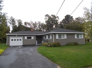 635 Park Ave, Manistique, MI 49854