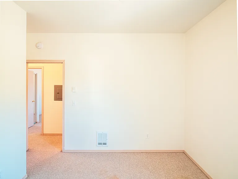 South Haven Apartments — Photo 11