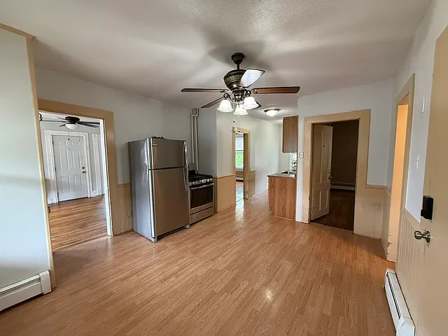 48 S Burritt St #2 — Photo 4