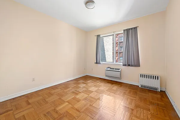 Rented by Compass | media 25