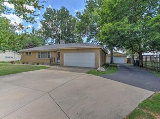 115 E South St, Oreana, IL 62554