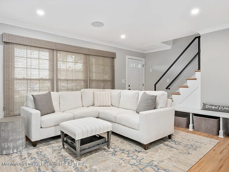 212 Helm Rd — Photo 6