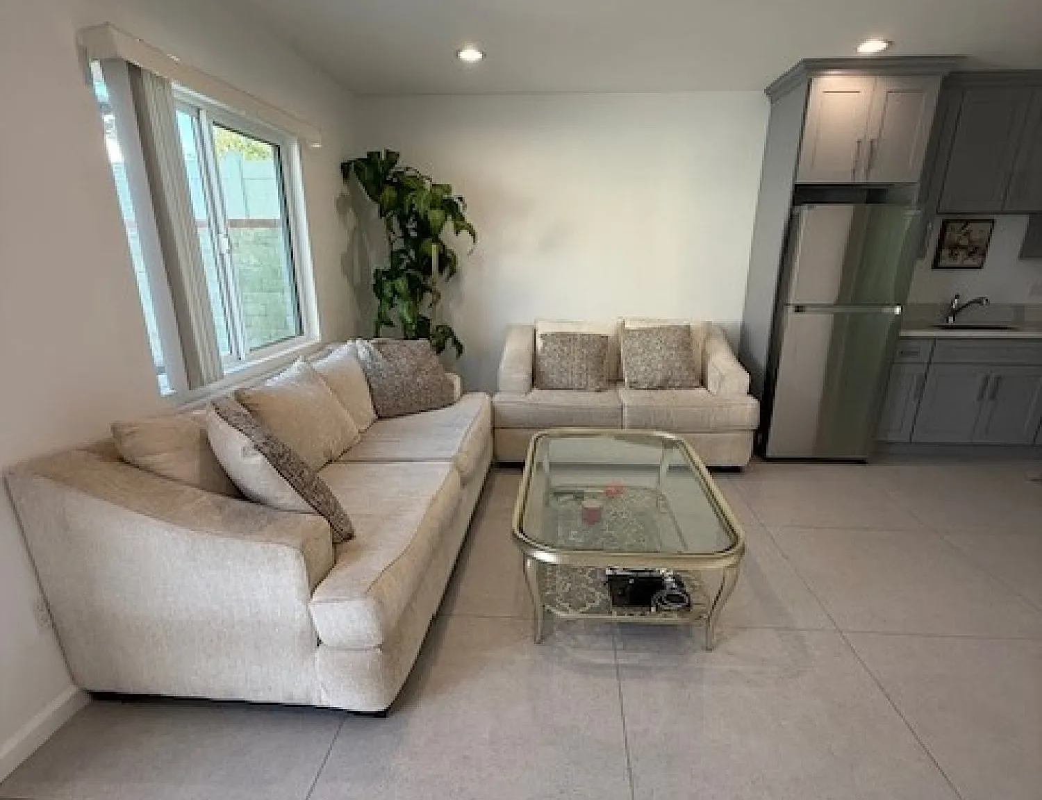 1 bed, 600 sqft, $2,200 — Photo 2