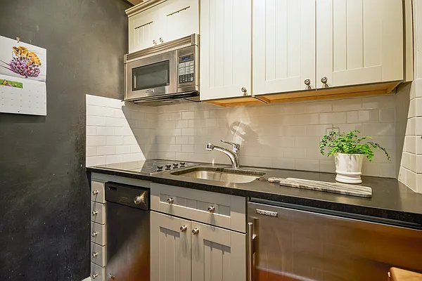 Sold by Douglas Elliman | media 6