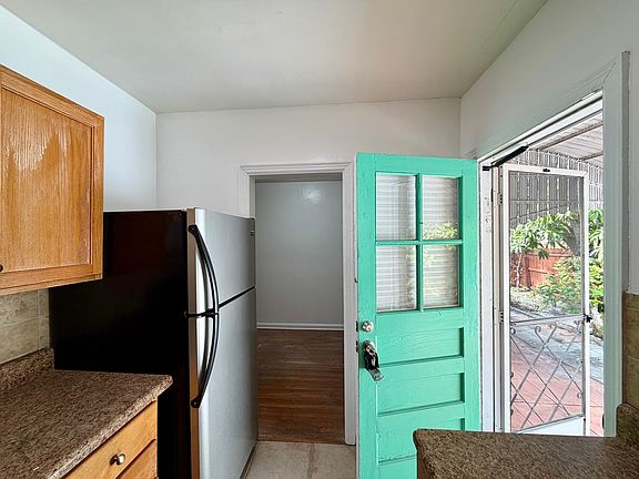 3rd image of 223 S Palmway APT 5