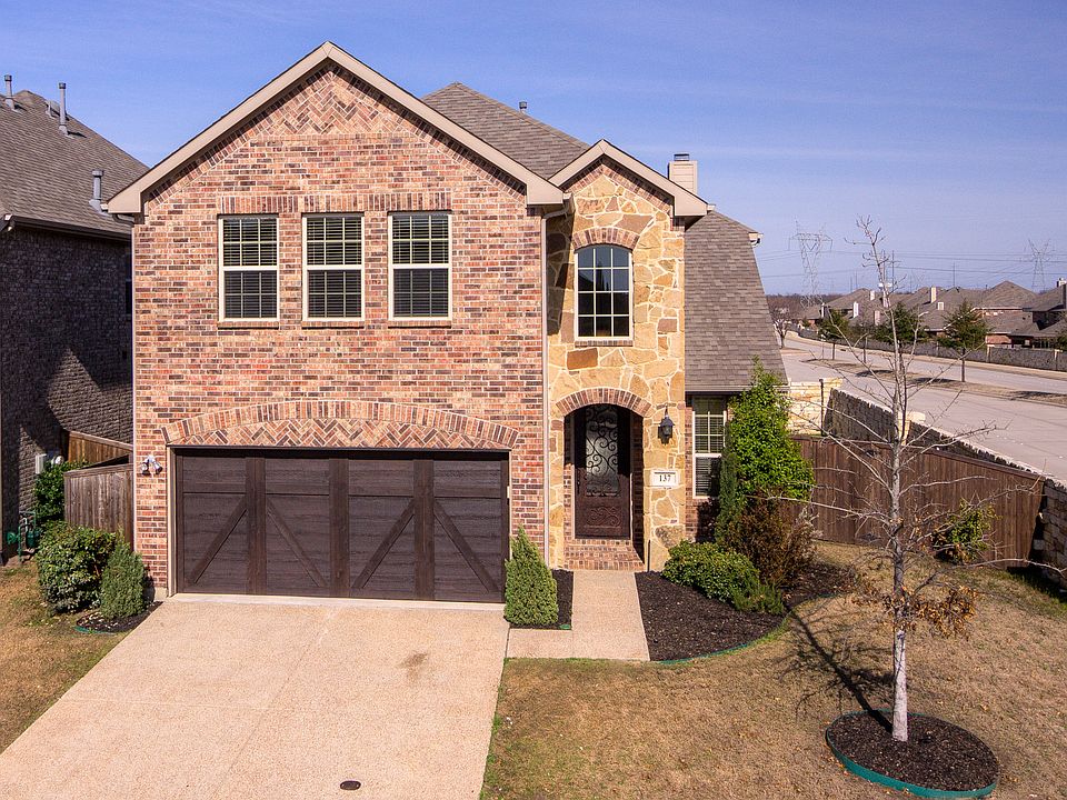1st image of 137 Westminster Dr