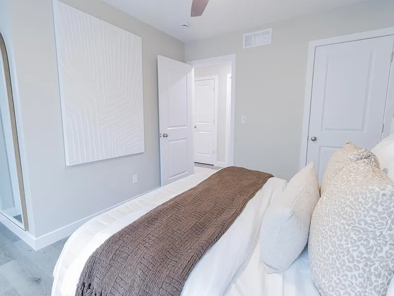 2824 Emery Dr — Photo 38