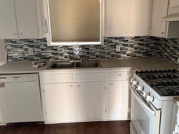 3rd image of 7424 Songwood Dr