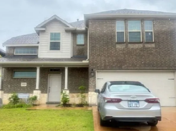 10528 Breezeway Dr, Aubrey, TX 76227