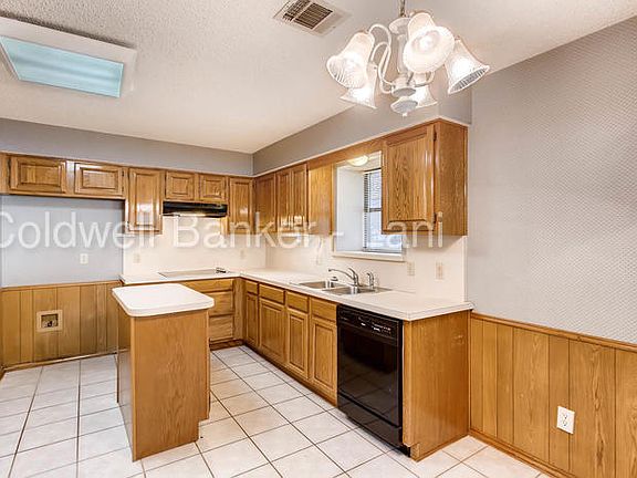 4th image of 6301 Twinhill Dr