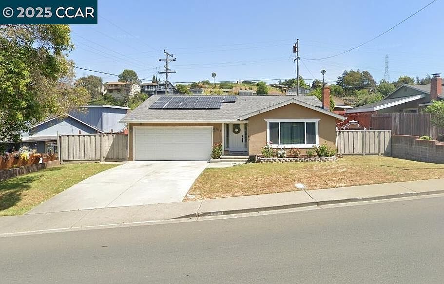 1st image of 504 Rollingwood Dr