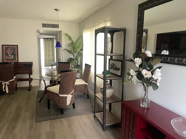 369 Burgundy Ave #369-H — Photo 7