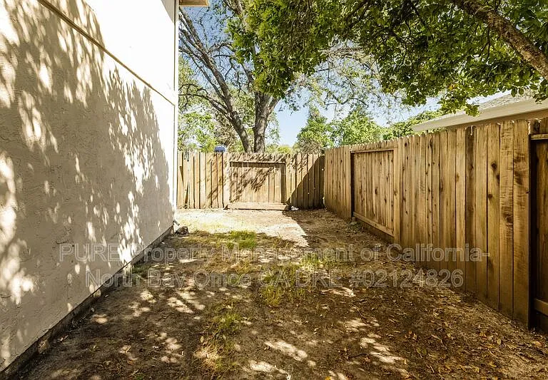2354-1 Heidi Pl — Photo 17