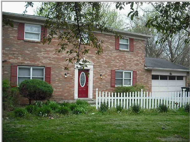 766 Indianwood Dr photo 1