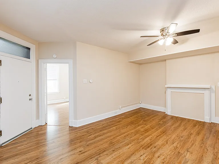 3625 Liberty Ave #2 — Photo 3