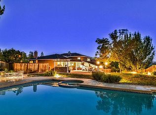 17 Citadel Ct, Pleasant Hill, CA 94523