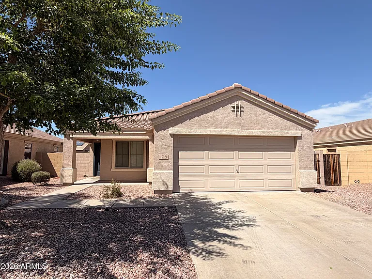 17520 W Watson Ln — Photo 1