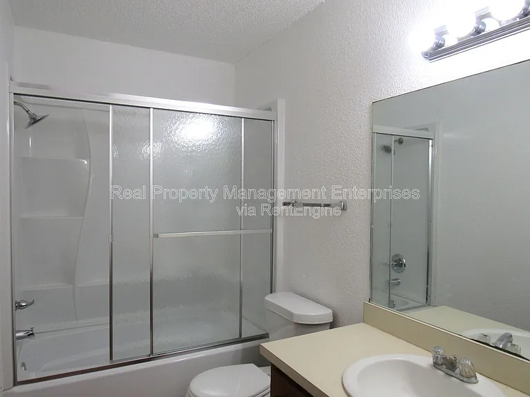 4714 Creek Ct — Photo 9