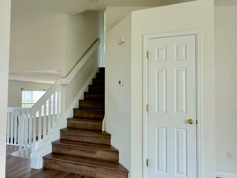4245 Gracewood Dr — Photo 8