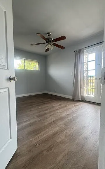 716 N Brampton Ave — Photo 32