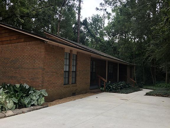 3rd image of 1537 Belmont Trce