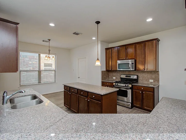 22314 Mosshall Ct — Photo 21