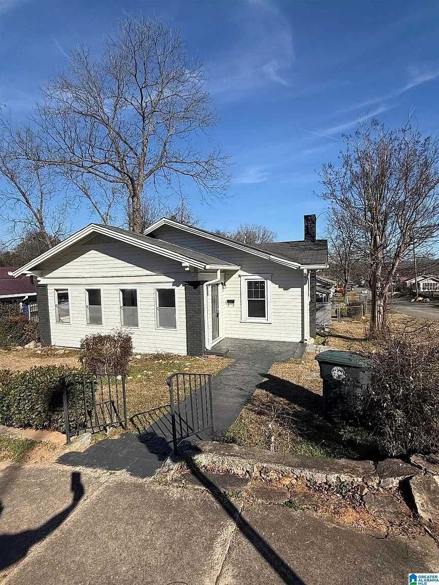 5021 Court M photo 1