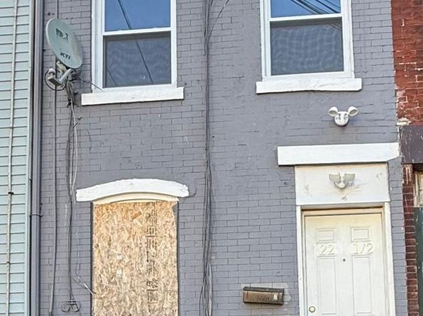 22 1/2 Seward Ave #2