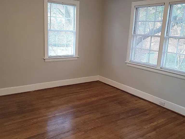 312 S Woodrow St — Photo 14