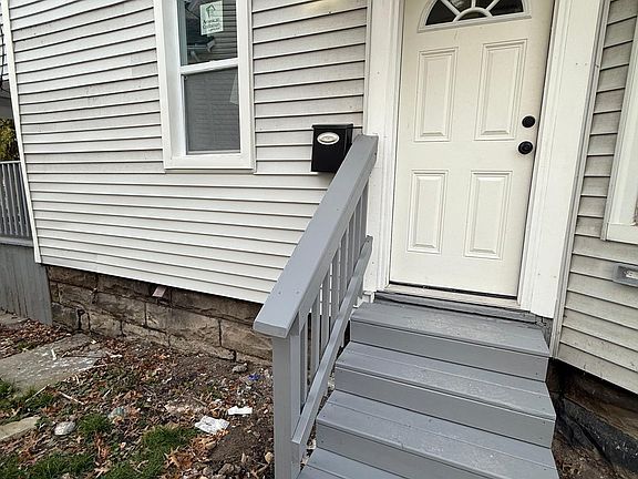 4th image of 1447 W 101st St #2