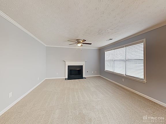 2nd image of 118 Carriage Lake Dr