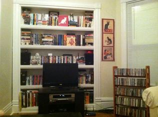 406 S Prairie St APT 1, Champaign, IL 61820