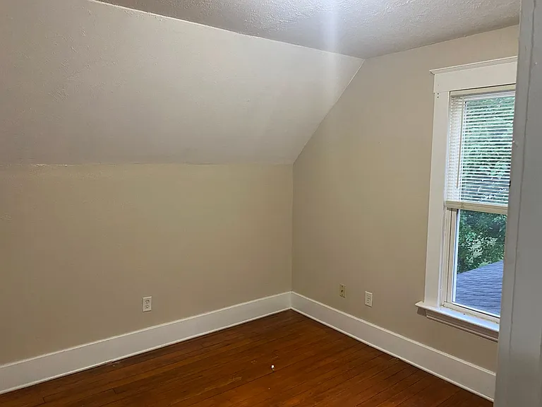 1028 N Lawrence St — Photo 29