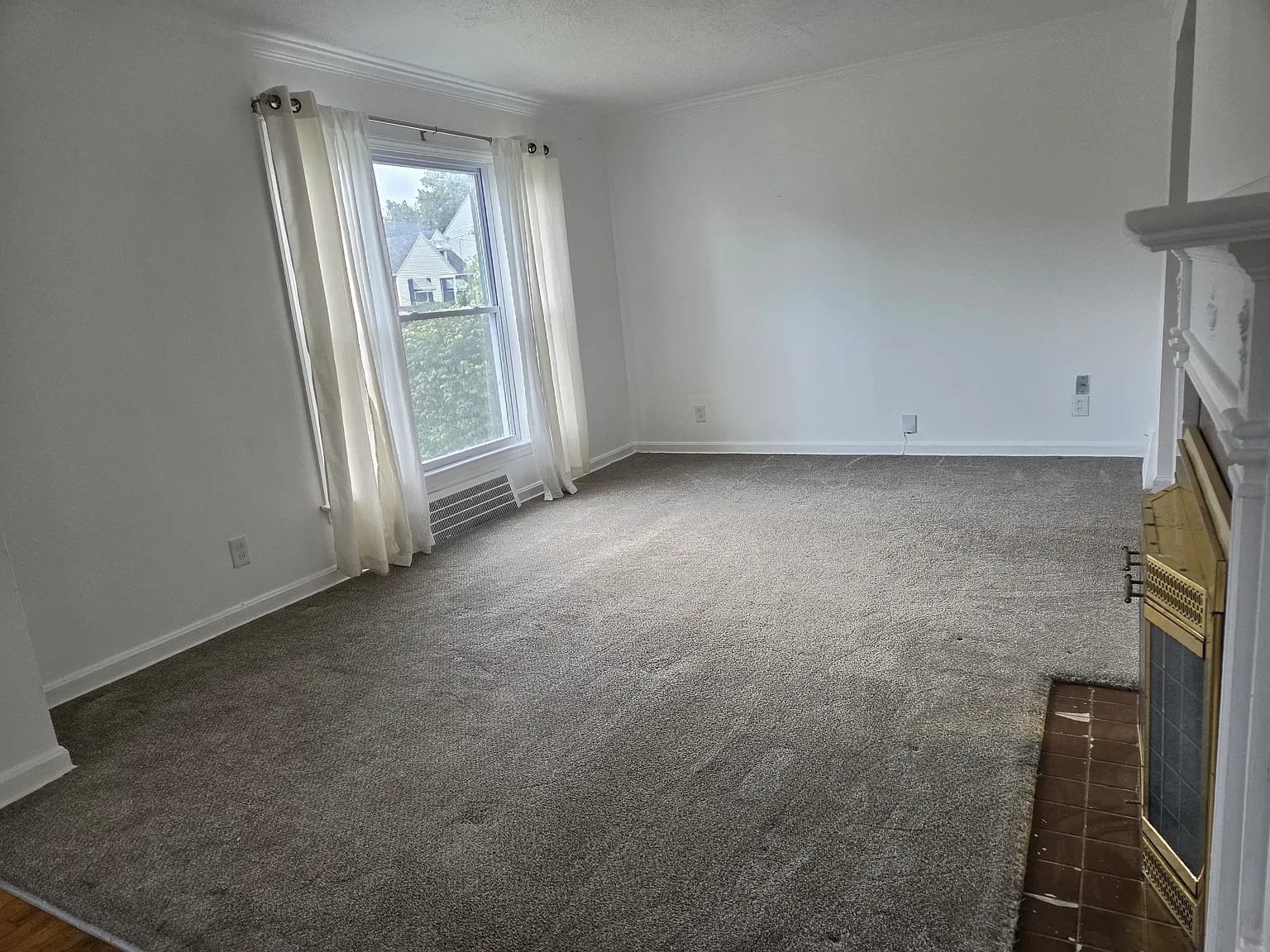 3 bed, 1198 sqft, $1,550 — Photo 3