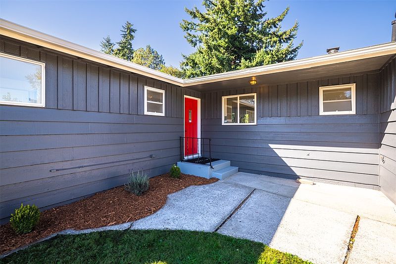 3rd image of 30025 14th Avenue S