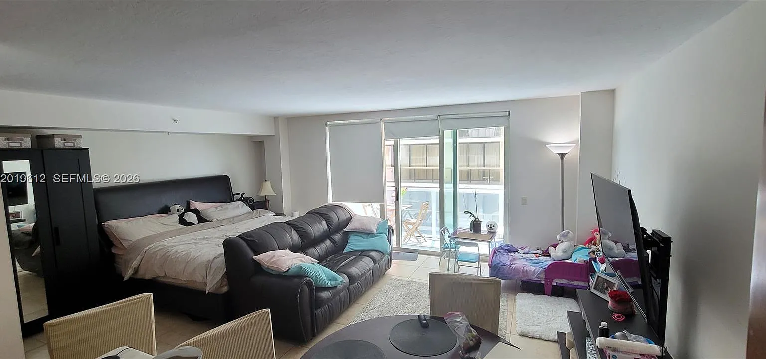 Spiaggia Ocean Condo — Photo 3