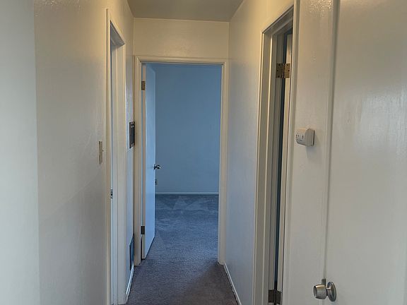 4th image of 2545 Barrett Ave #B