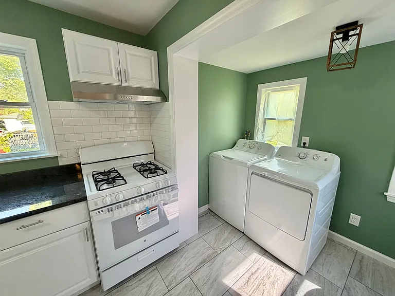 45 Woodcliff Ave — Photo 7