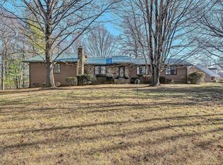 2770 Gravel Hill Rd, Vinton, VA 24179