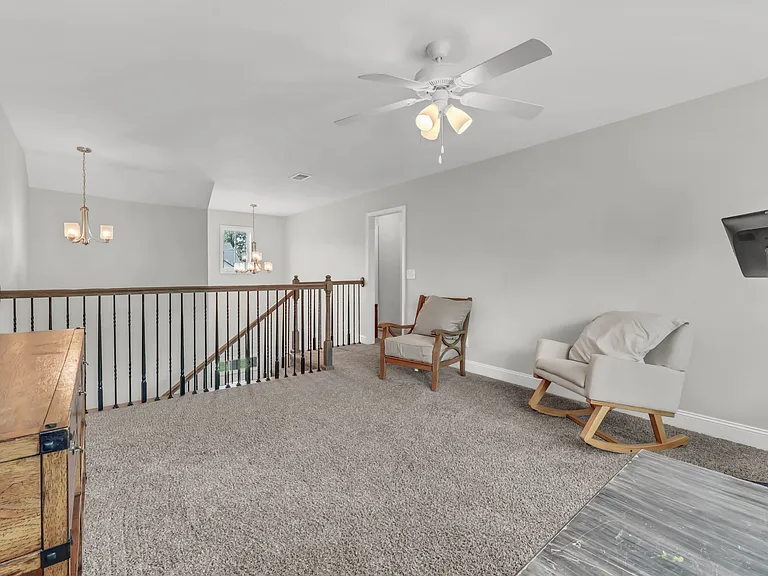 323 Crusaw Dr — Photo 20