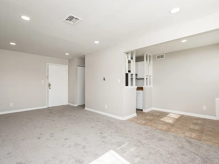 3670 Seabrook Ave — Photo 14