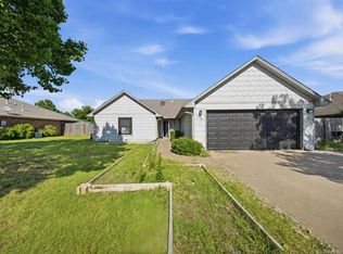 319 Mockingbird Ln, Stillwater, OK 74074