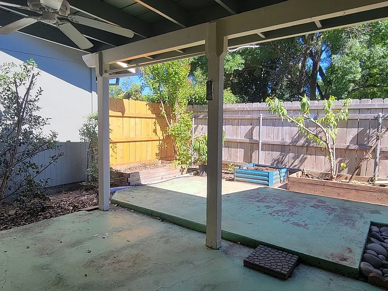 1855 Del Mar Ave — Photo 21
