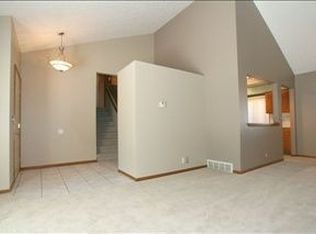 5109 S 165th St, Omaha, NE 68135